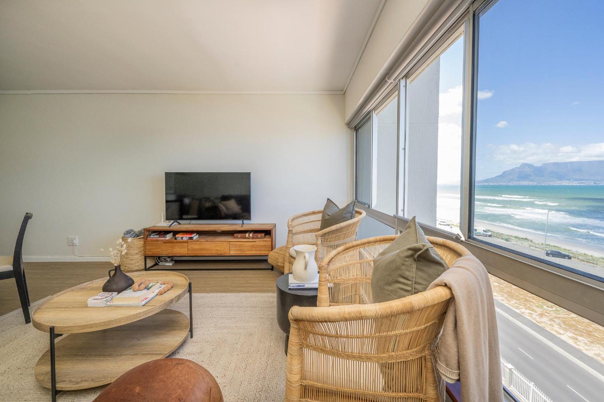 Apartment 2 Bedroom - Blouberg Beachfront Cape Town